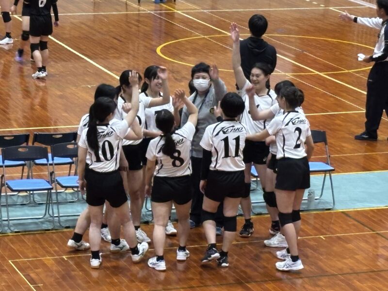 女子バレーボール部